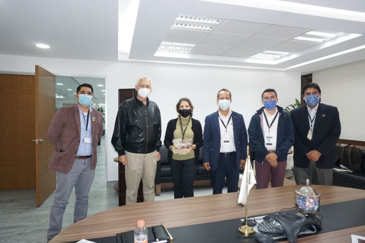 Buscan sumar a productores de Michoacán en exportaciones de ganado a EU