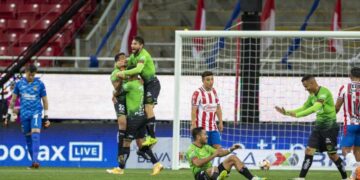 Chivas de Guadalajara cae 1-2 ante Bravos de Cd. Juárez