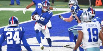 Gigantes sepultan a los Vaqueros 23-19 y siguen con vida