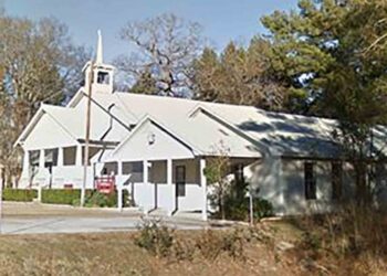 Un muerto y un herido tras tiroteo en iglesia de Texas