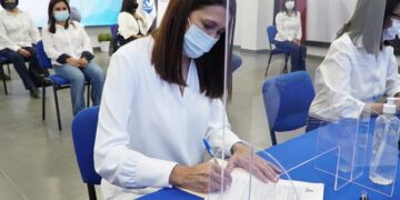 Ex Secretaria de Desarrollo Económico va por diputación federal