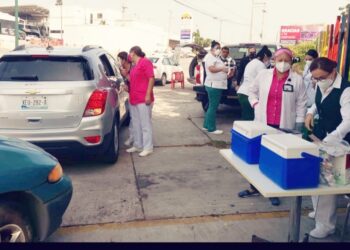 Reinicia IMSS vacunación anti influenza