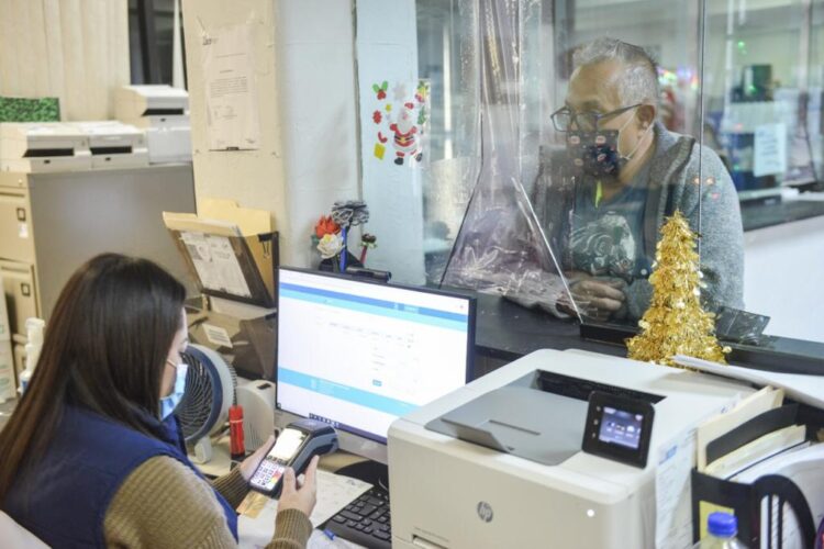 Llaman a neolaredenses a pagar el impuesto predial