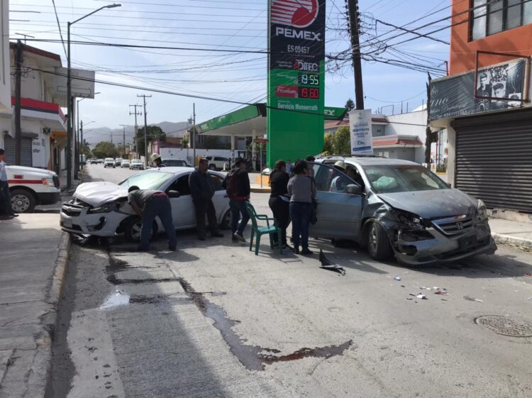 Un lesionado en costoso choque