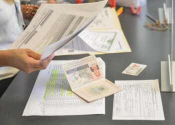 Saturan sistema de citas para tramitar pasaporte