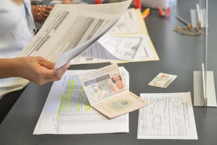 Saturan sistema de citas para tramitar pasaporte