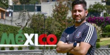 Christopher Cuéllar deja la Selección Nacional Femenil