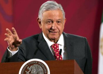 Reprocha López Obrador ‘censura’ de Twitter, Facebook… a Trump