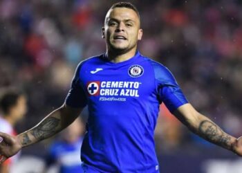 Oferta de China por Jonathan Rodríguez toma fuerza tras indisciplina