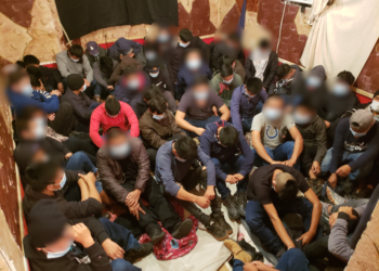 Arrestan a indocumentados en dos casas de seguridad en Laredo