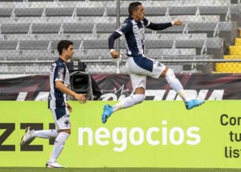 Rayados de Monterrey se impone 2-0 al Atlas 
