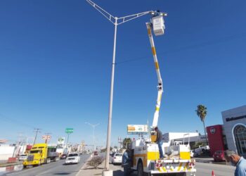 Continuará Gobierno de Matamoros modernizando el alumbrado público
