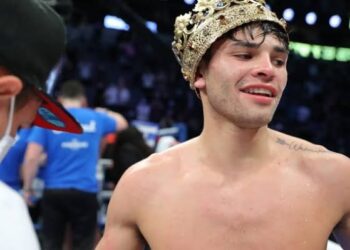 Ryan García noquea a Luke Campbell en el séptimo round