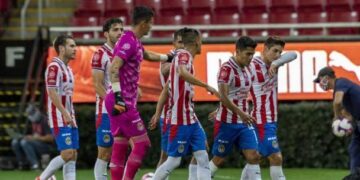 Chivas reporta un caso positivo de Covid-19 previo a su debut en el Clausura 2021