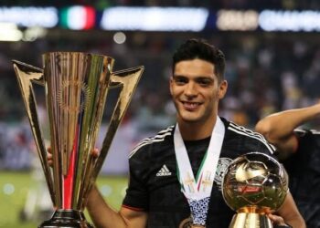 Raúl Jiménez gana el Balón de Oro MX 2020