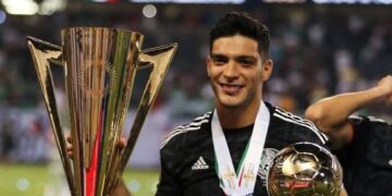 Raúl Jiménez gana el Balón de Oro MX 2020