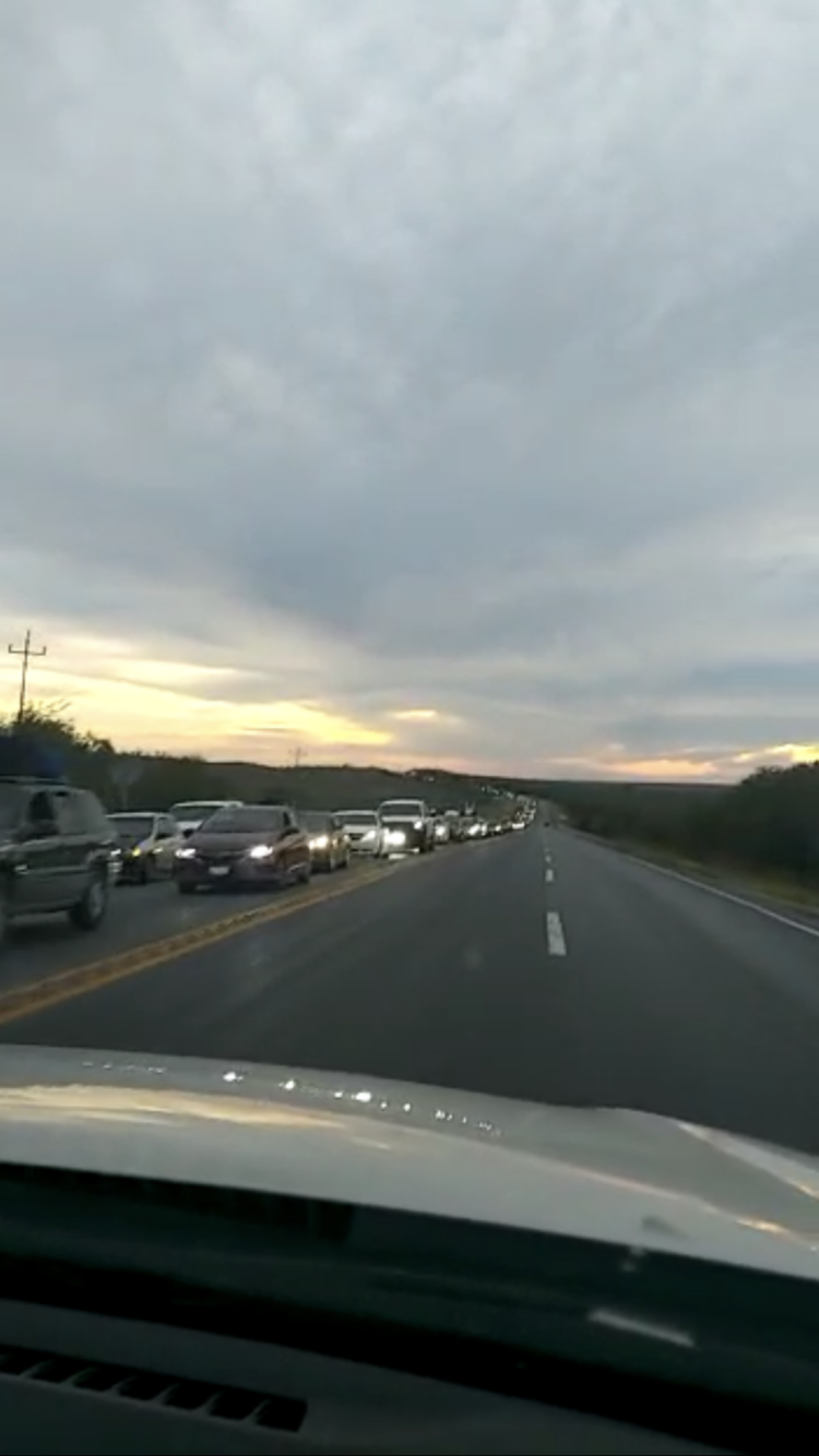 Paisanos regresan a Estados Unidos