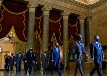 Juicio político de Donald Trump pasa al Senado