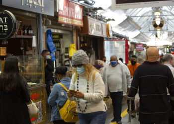 Israel dice que ha vacunado a 1 millón contra el COVID-19