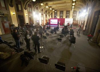 ¡Cortan a AMLO! Medios ya no podrán pasar completa “La mañanera”