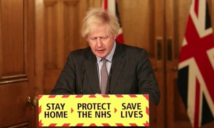 Johnson asume su responsabilidad de muertes por COVID-19 en Reino Unido