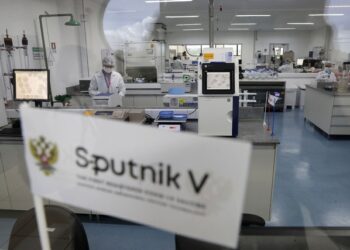Vacuna Sputnik V se aplica en 12 países pese a no tener autorizaciones sanitarias