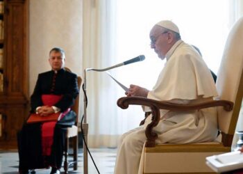 El papa Francisco ya fue vacunado contra el coronavirus