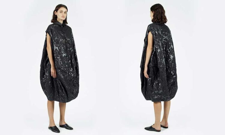 Vestido similar a una bolsa de basura cuesta 660 dolares