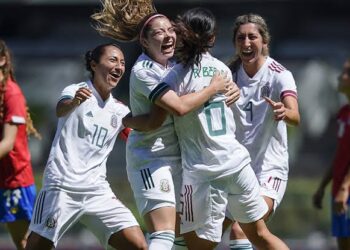 La selección mexicana femenil ilusiona al vencer a Costa Rica en su regreso al Estadio Azteca