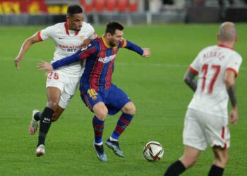 Sevilla gana 2-0 al Barcelona en partido de ida en Copa del Rey