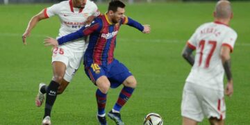 Sevilla gana 2-0 al Barcelona en partido de ida en Copa del Rey