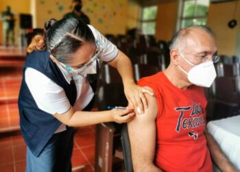 Arrancará el lunes  vacunación masiva contra covid-19 en México