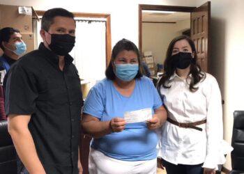 Cumplen alcaldesa Pilar Gómez y Cabildo con los victorenses