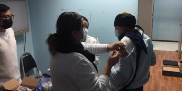 Aplican segunda dosis de vacuna anticovid en ISSSTE Victoria