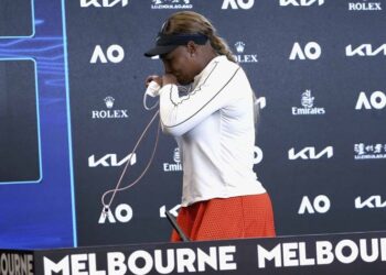 Serena Williams sale llorando del Abierto de Australia