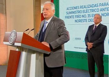 ‘Se sustituyó vacío dejado por el gas que no ha llegado’: Bartlett