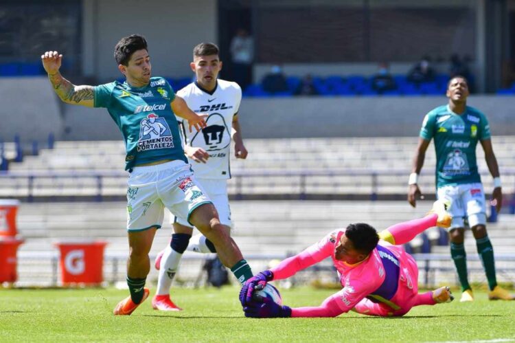 León termina con invicto de casi un año de Pumas en CU