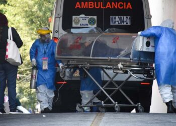 México supera las 180 mil muertes por covid-19