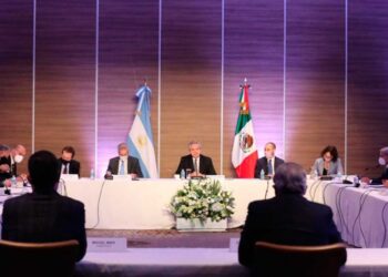 Se reúnen presidente de Argentina y empresarios mexicanos