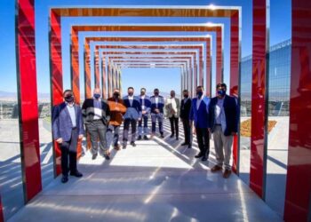 Más allá de pactos, democracia se consolida con apego a la ley: AF