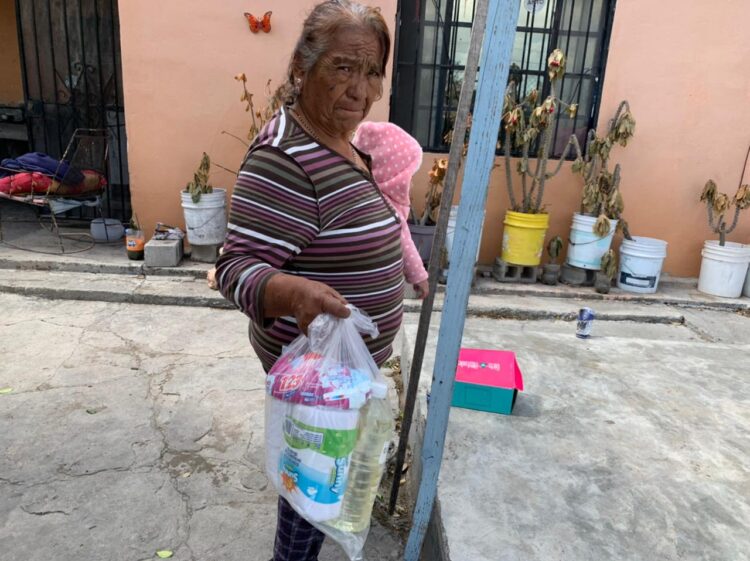 Reanuda Matamoros entrega de con productos de limpieza para contener COVID-19