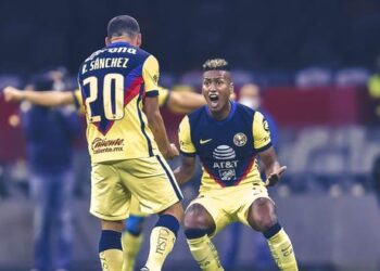 América derrota 2-0 a Pachuca en el Estadio Azteca