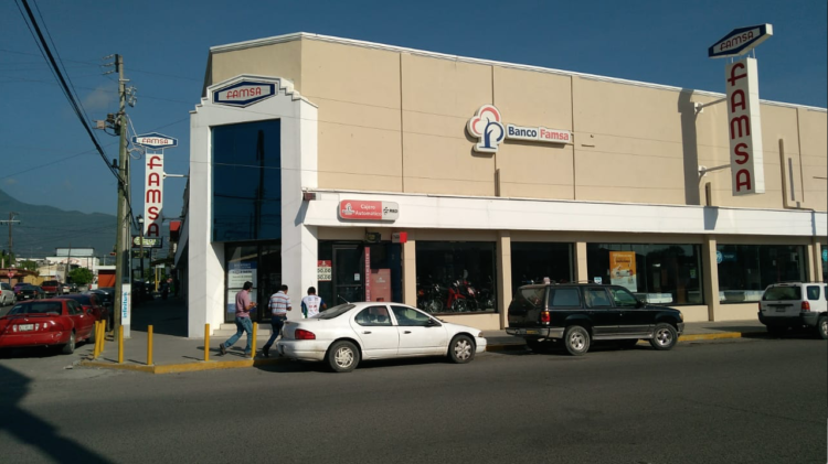 Grupo Famsa se encuentra ‘hasta el cuello’ en deudas