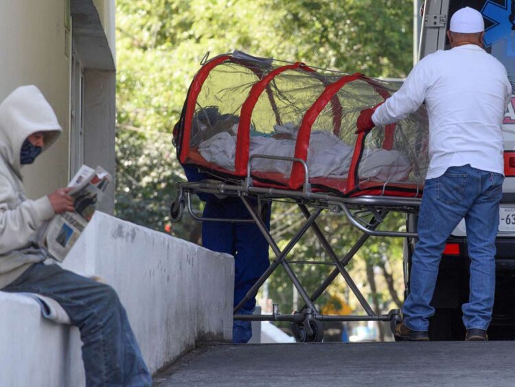 Muertes por covid-19 en México llegan a 159 mil 533