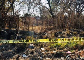 Encuentran ahorcado a hombre en la Enrique Cárdenas