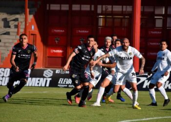 Coyotes y Venados se perdonan en demasía y empatan en el Tlahuicole