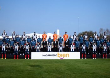 Javier Aguirre y sus Rayados se toman la foto oficial del Clausura 2021