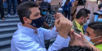Acusa Cabeza de Vaca a  gobierno de AMLO de perseguirlo