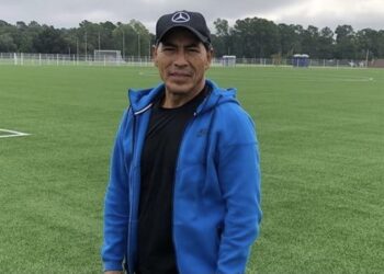 Benjamín Galindo, feliz de seguir con vida y busca mantenerse en el mundo del fútbol