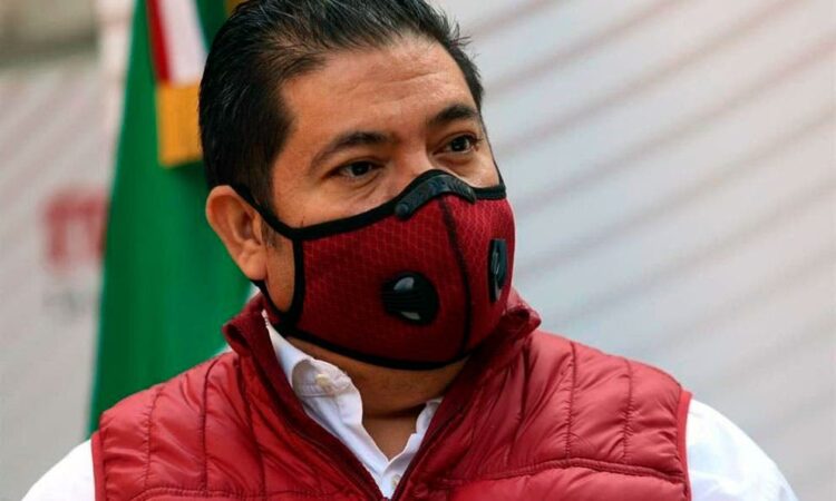 Fallece senador Radamés Salazar Solorio por COVID-19